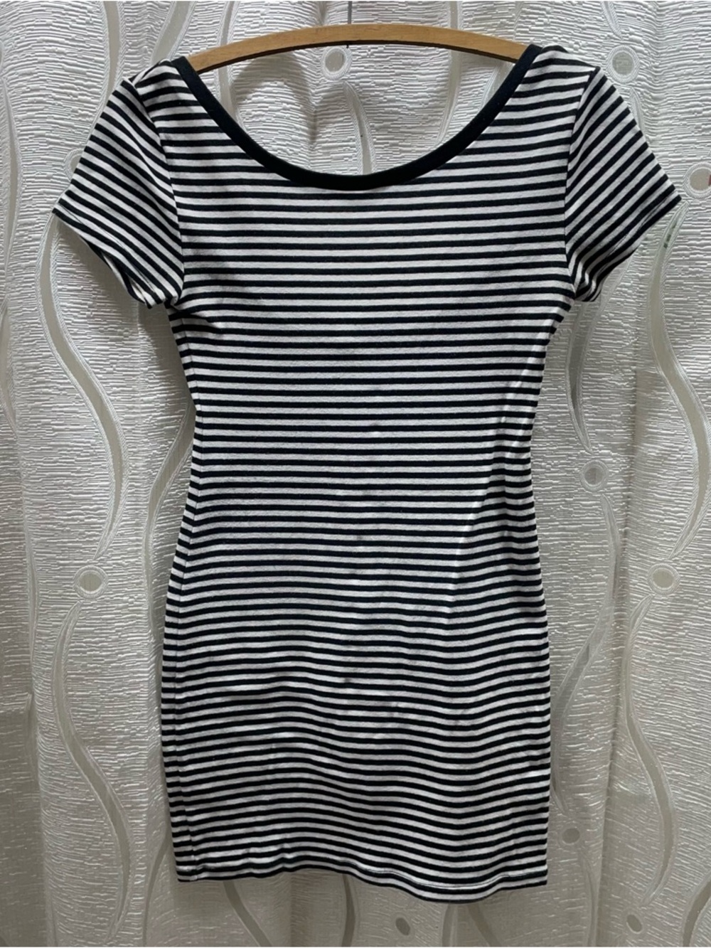 Vans‎ Bodycon Dress Womens (teen) XS Black White Striped Mini Low Back Short Slv